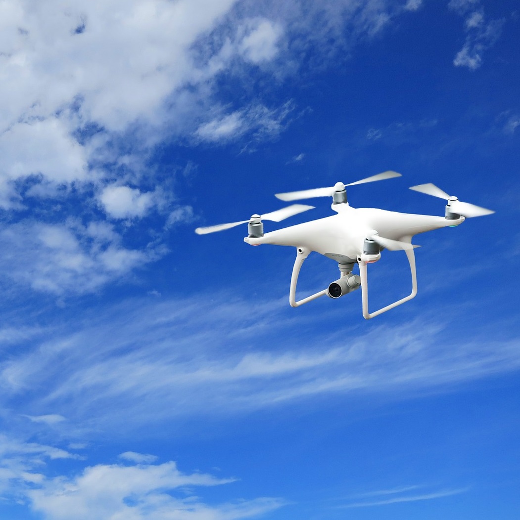 Od 31 grudnia obowiązują nowe przepisy o dronach - kto musi się zarejestrować ?